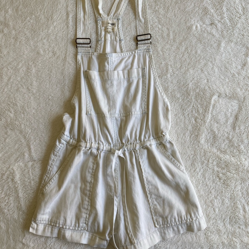 Aritzia Wilfred Free Overall Short Romper
